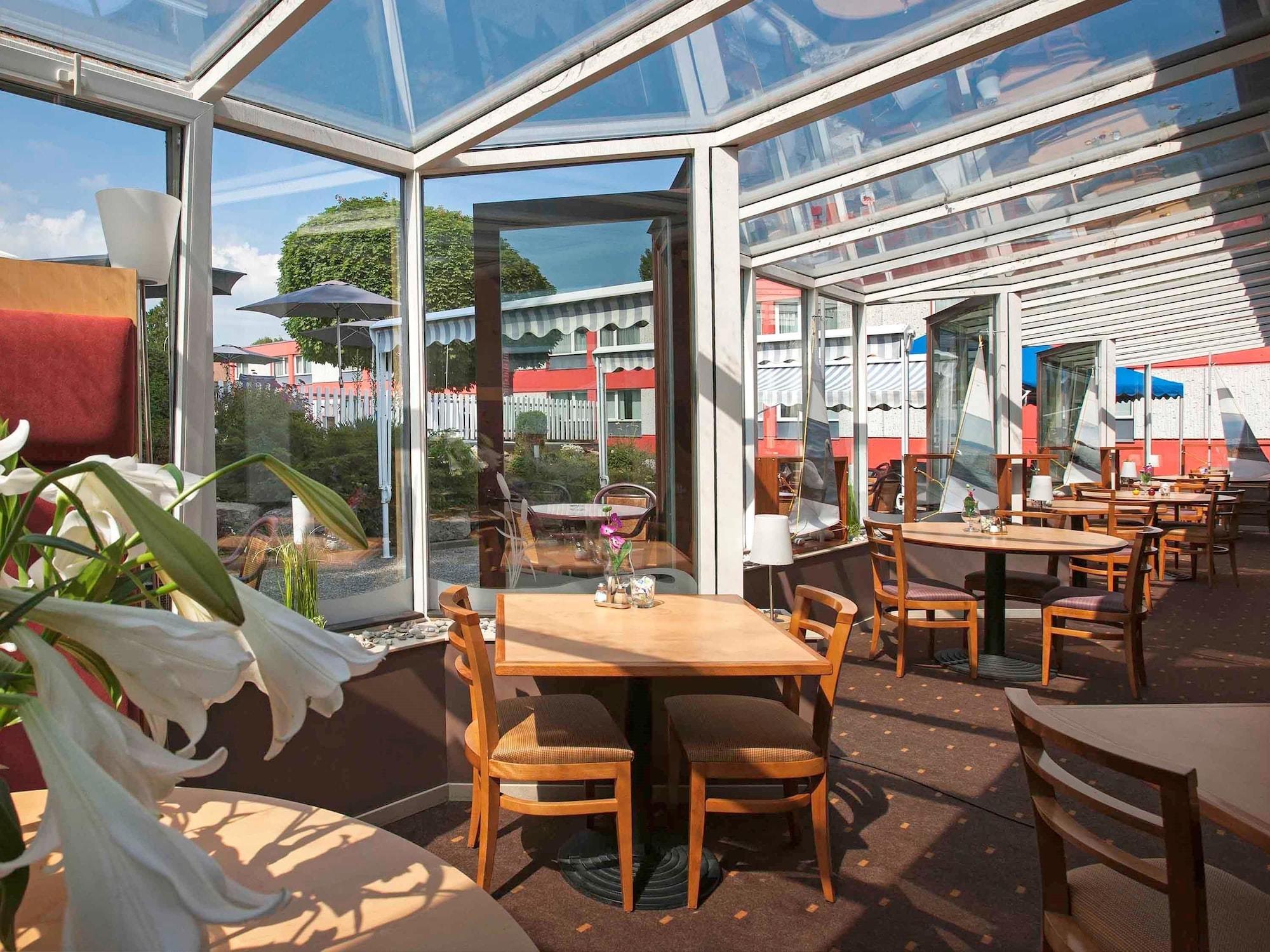 Ibis 3 Lacs Neuchatel Thielle Exteriör bild